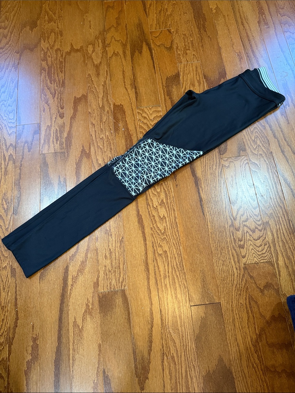 Under Armour Geometric Panel Athleisure Leggings Size S